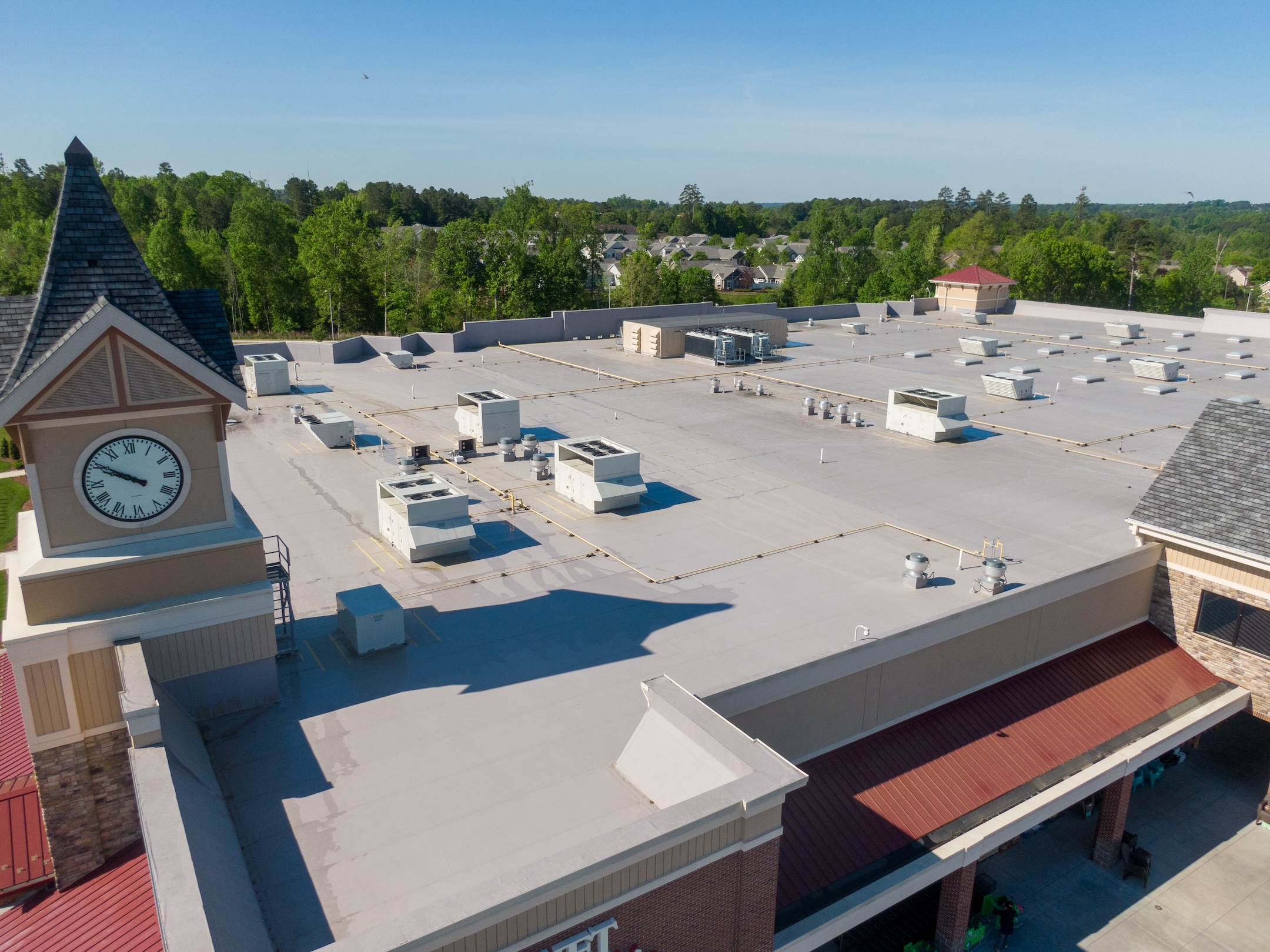aerial image of tpo roofing