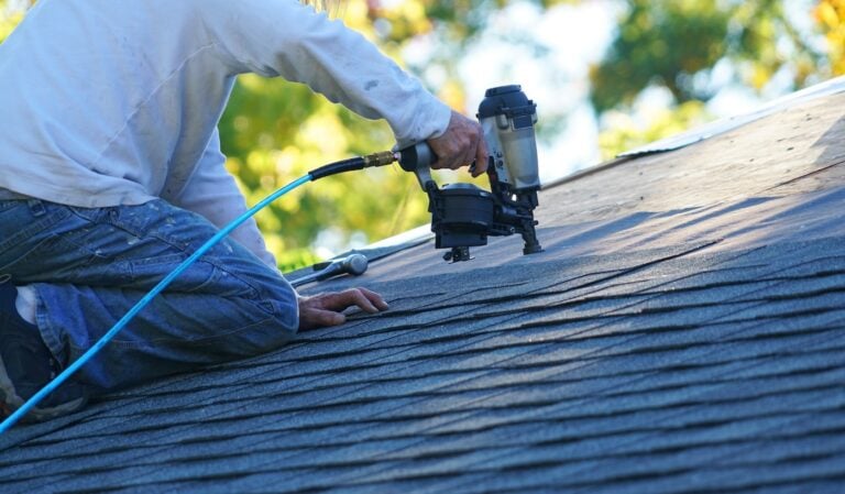 roof repairs on asphalt shingles