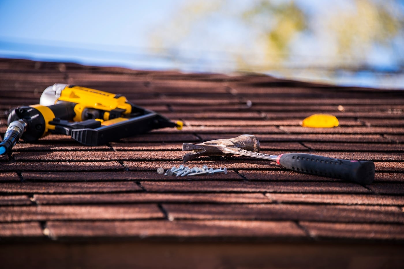 tools for roofing maintenance